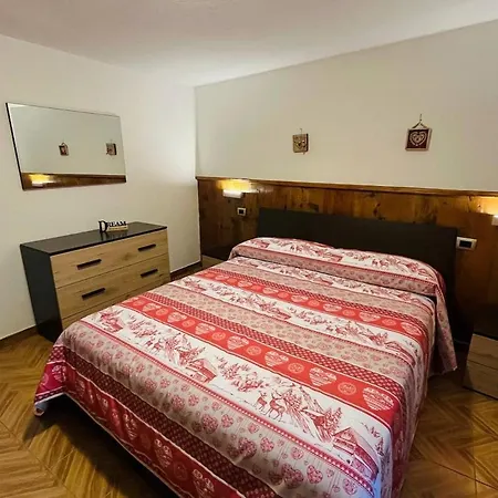 La Casa Nel Borghetto Ла-Саль